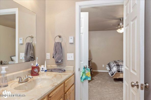 4001 E Ruth Dr, Wasilla, AK 99654
